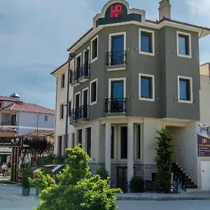 Pazari & Hotel Korce