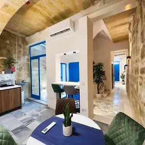 Mandera's Boutique & Dorms Guest house